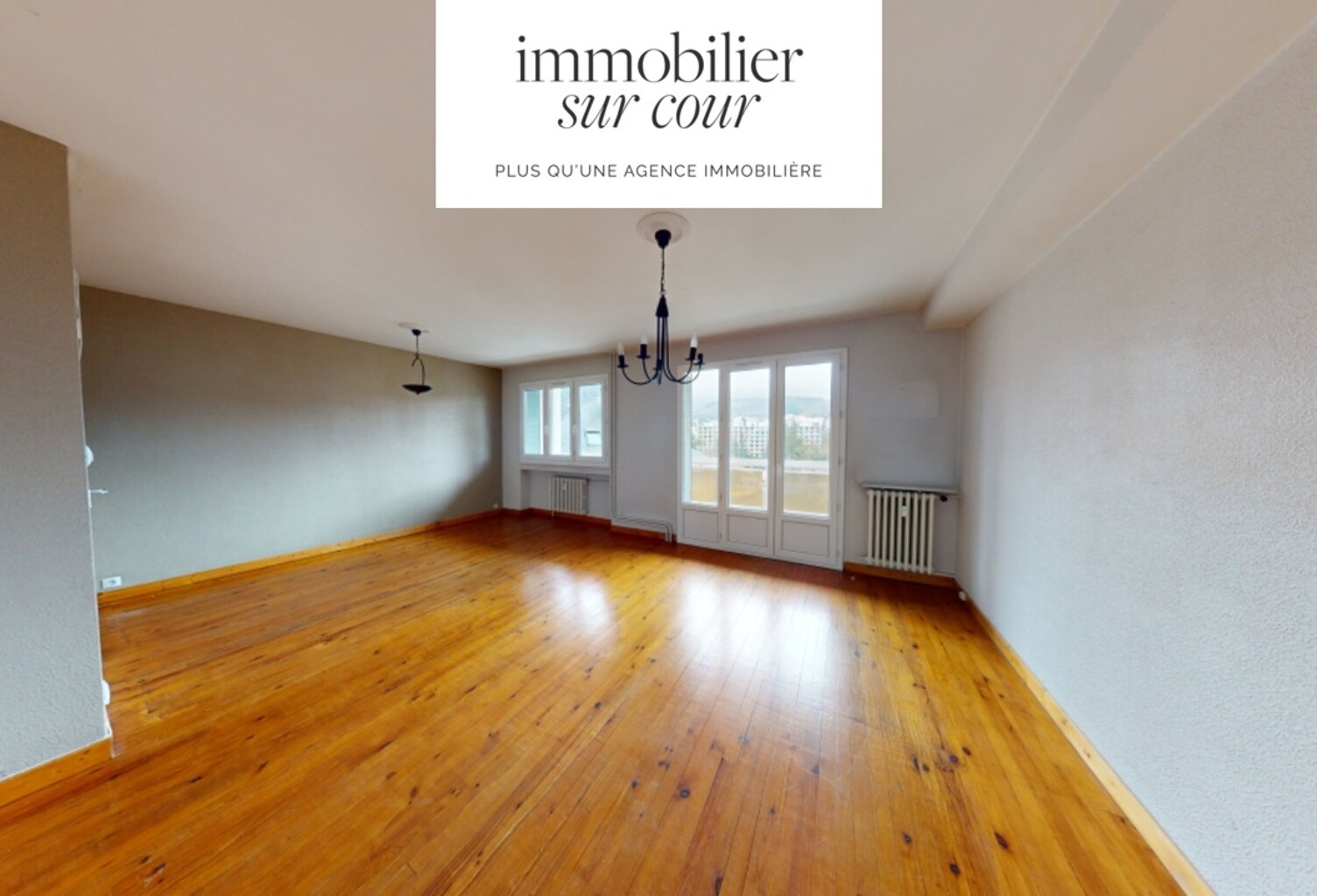 Cours Fauriel, Appartement F4 d'environ 68m2 avec grand balcon et ascenseur — photo 1