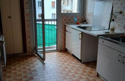 location appartement 700 € CC /mois à proximité de Carqueiranne (83320)