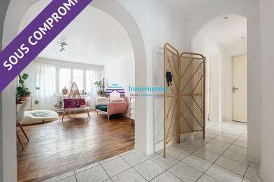 Appartement 3 pièces 241500 €