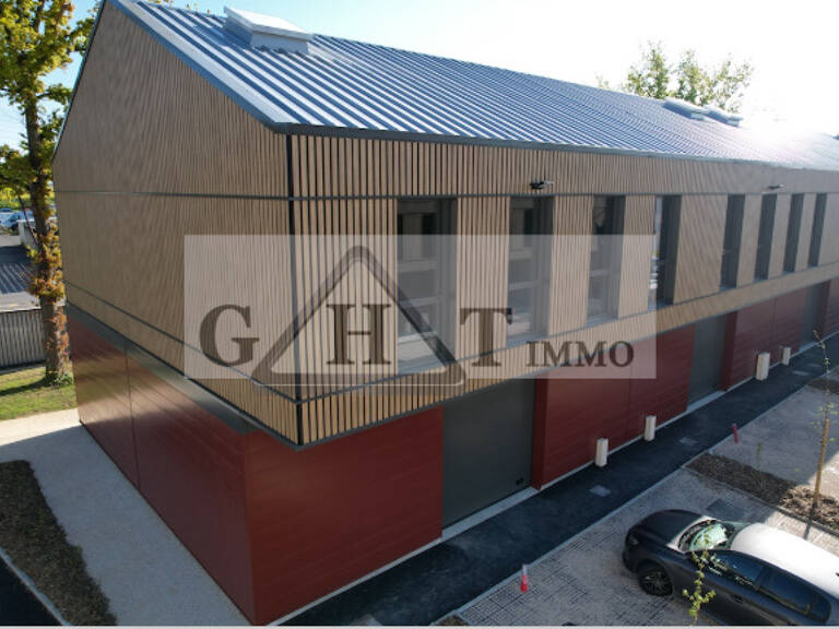 ENTREPOT /BUREAU DE 208.08 M² A VENDRE MARCOUSSIS — photo 1