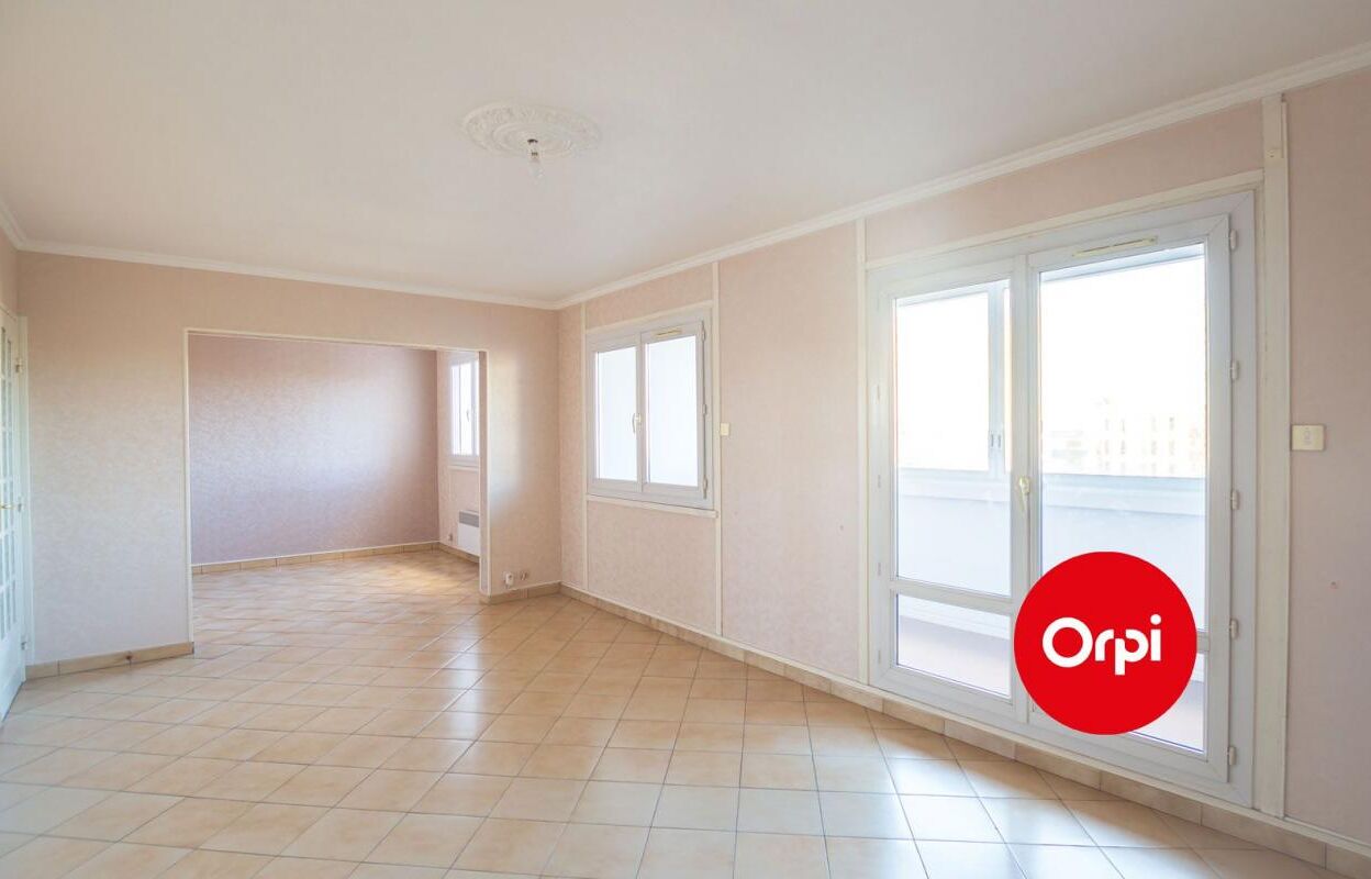 appartement 4 pièces 87 m2 à vendre à Saint-Priest (69800)