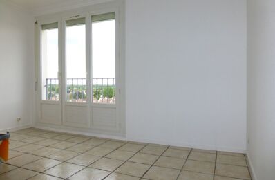 location appartement 650 € CC /mois à proximité de Saint-Denis-en-Val (45560)