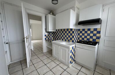 location appartement 650 € CC /mois à proximité de Orléans (45000)