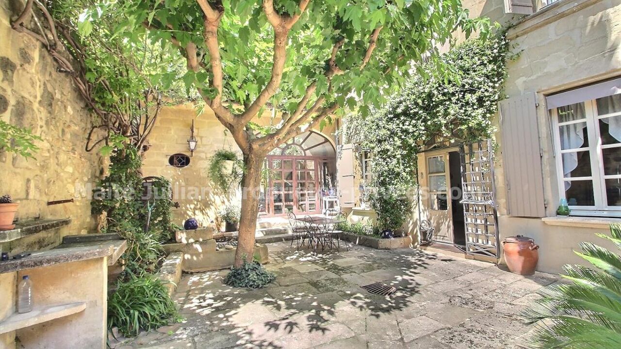 maison 8 pièces 230 m2 à vendre à Uzès (30700)