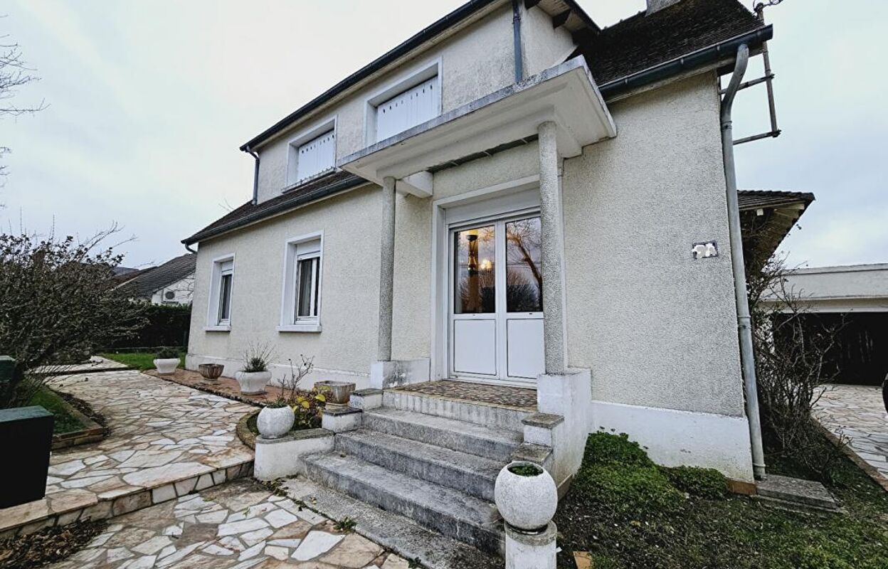 maison 5 pièces 135 m2 à vendre à Bourges (18000)