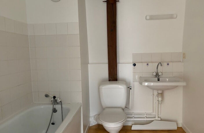 Leasing Appartement 2  pièces 56 m² La Châtre — photo 4