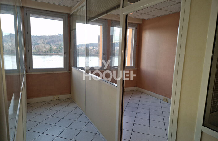 Local commercial Vienne 92.5 m2 — photo 3