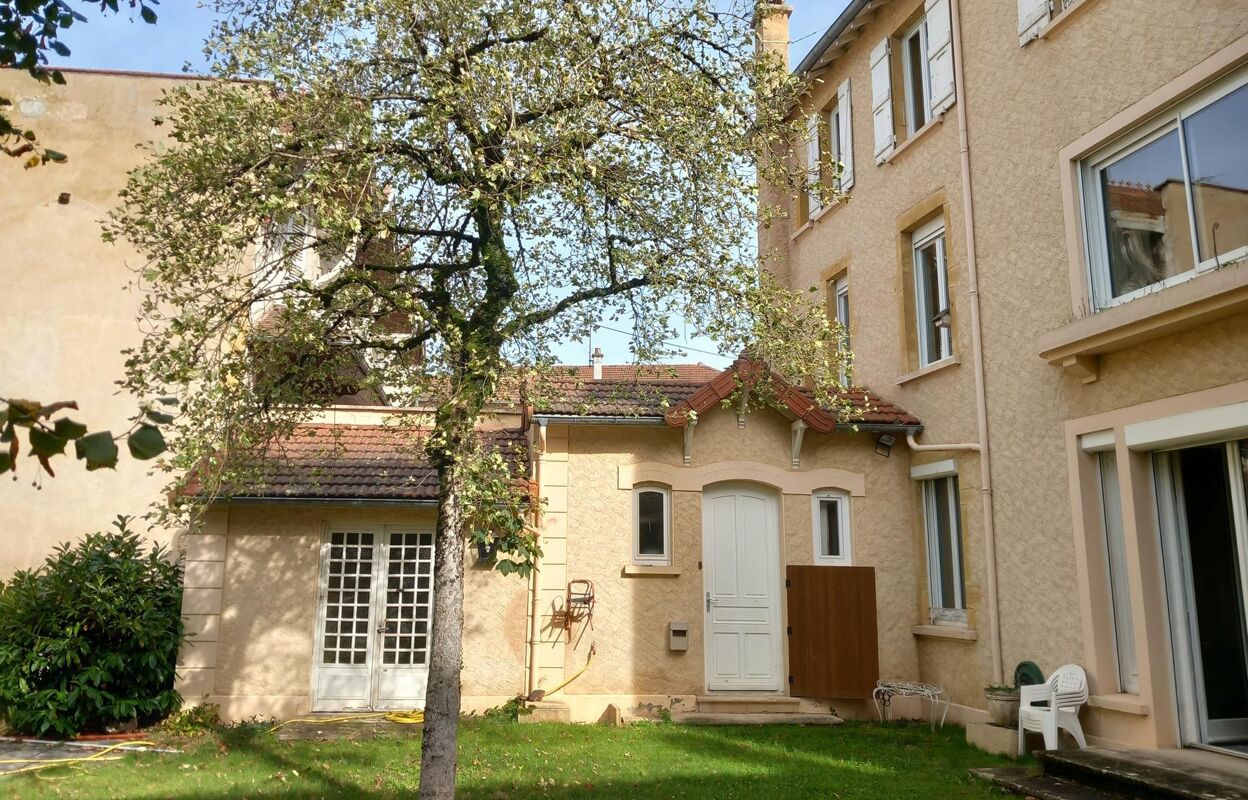 maison 7 pièces 270 m2 à vendre à Charlieu (42190)