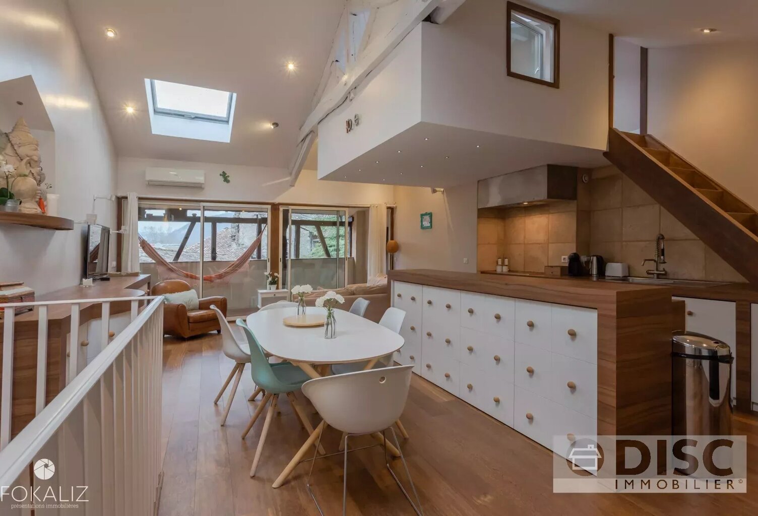 Magnifique appartement de standing au coeur de la cité médiévale. — photo 1