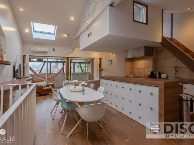 Magnifique appartement de standing au coeur de la cité médiévale. — photo du bien