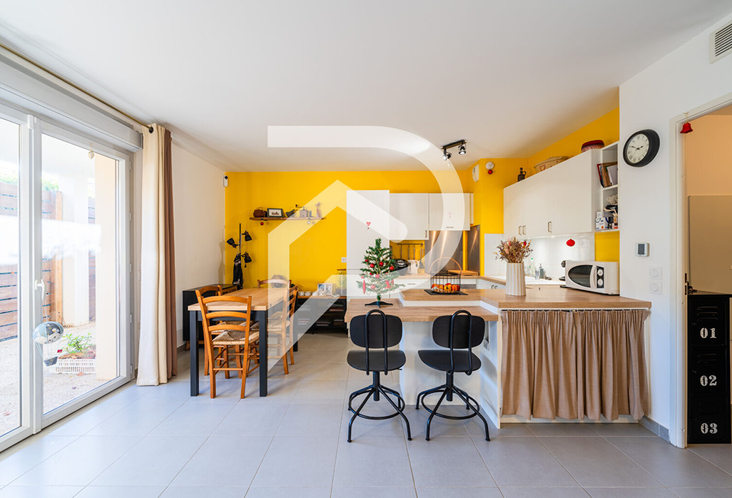 Aix en Provence - Maison Type 3 de 72.56 m2 sur 65m2 de jardin — photo 1