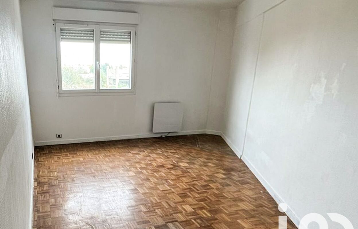 appartement 2 pièces 40 m2 à vendre à Bobigny (93000)