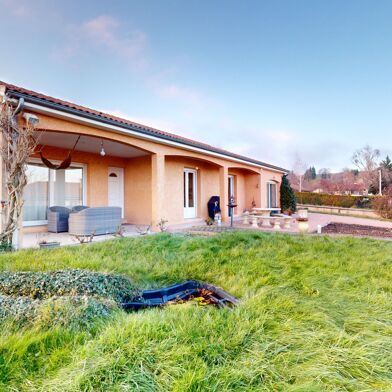 Maison 5 pièces 282500 €