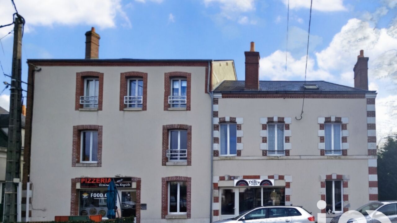 immeuble  pièces 255 m2 à vendre à Gien (45500)