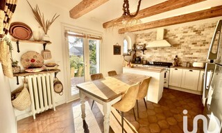 Maison 8 Pièces 207 m² à vendre à Saint-Gilles (30800)