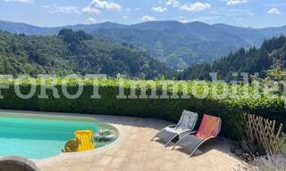 Maison 8 Pièces 200 m² à vendre à Dornas (07160)