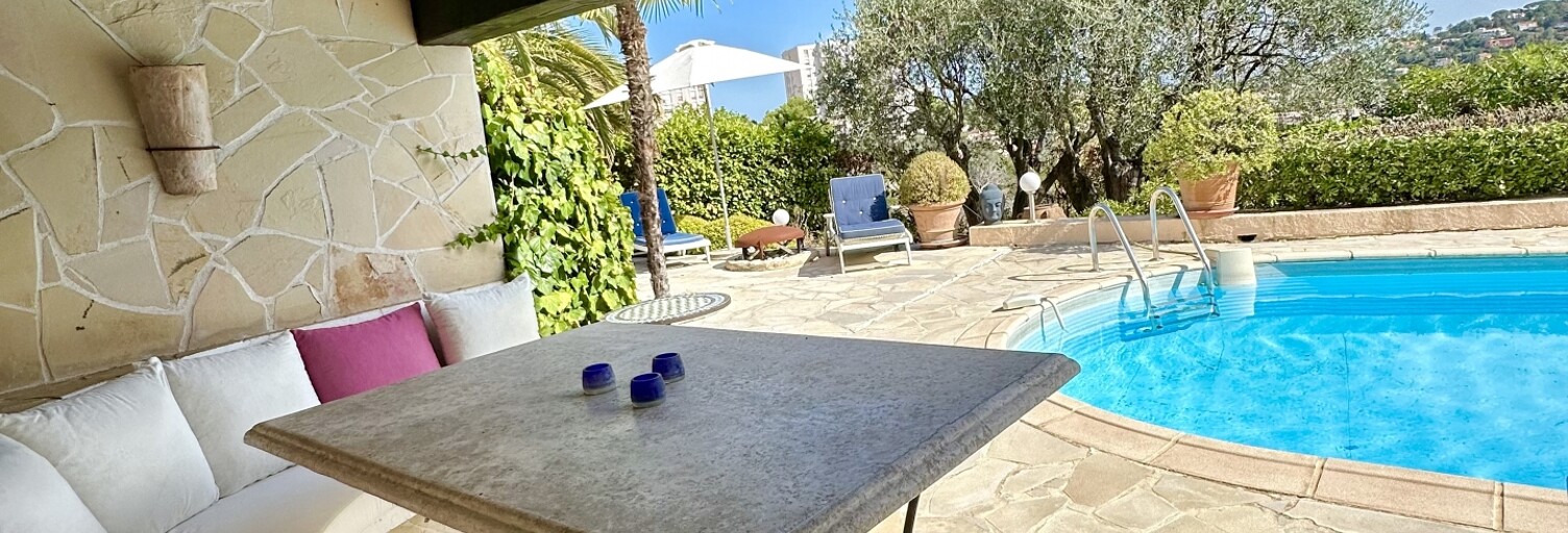 Maison 5 Pièces 141 m² à vendre à Vallauris (06220)