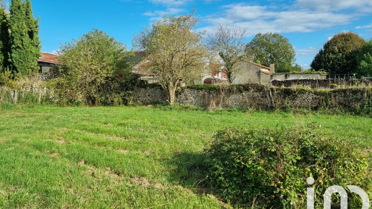 terrain  pièces 2600 m2 à vendre à Coussay (86110)