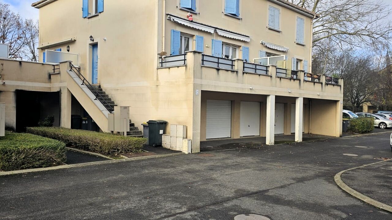 appartement 4 pièces 77 m2 à vendre à Savigny-le-Temple (77176)