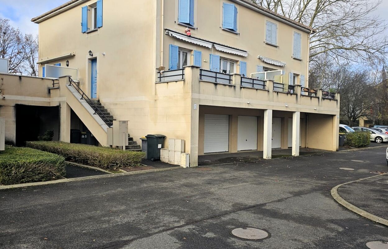 appartement 4 pièces 77 m2 à vendre à Savigny-le-Temple (77176)