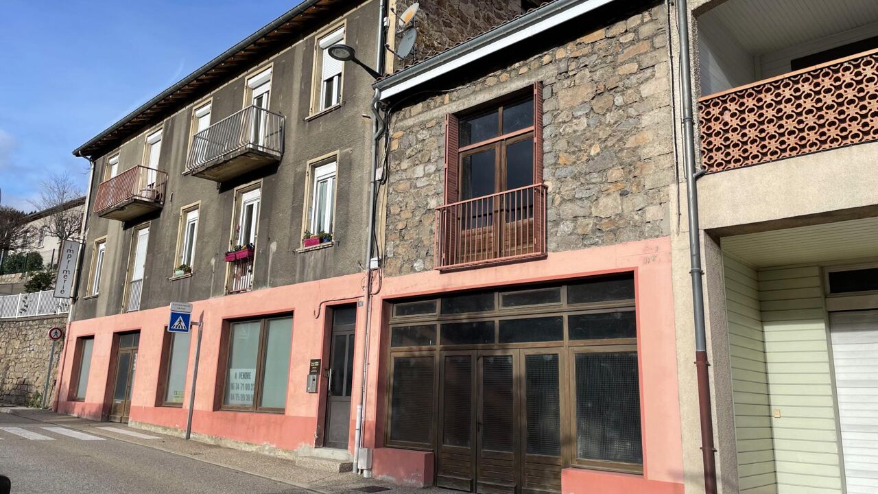 immeuble  pièces 530 m2 à vendre à Le Cheylard (07160)