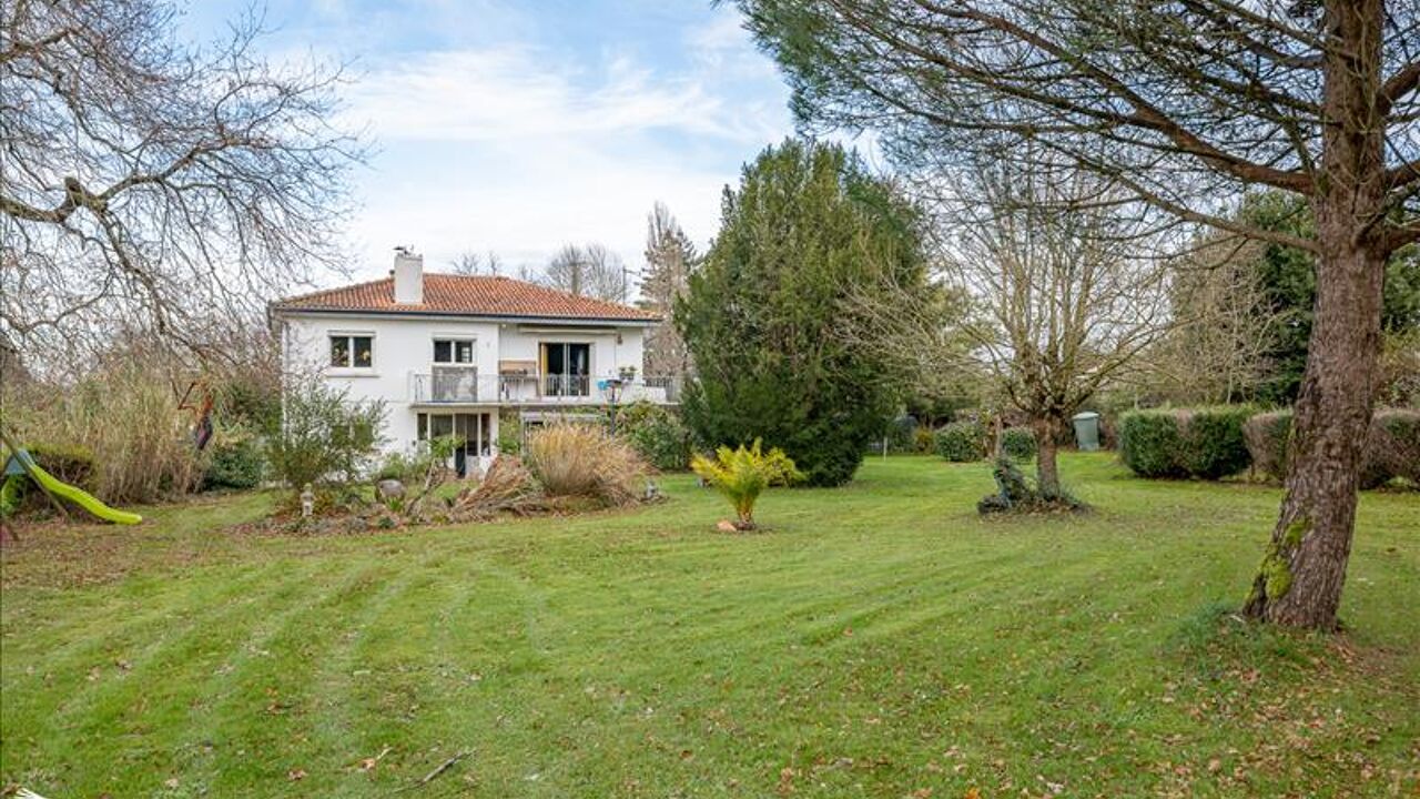 maison 4 pièces 116 m2 à vendre à Saint-Georges-des-Coteaux (17810)