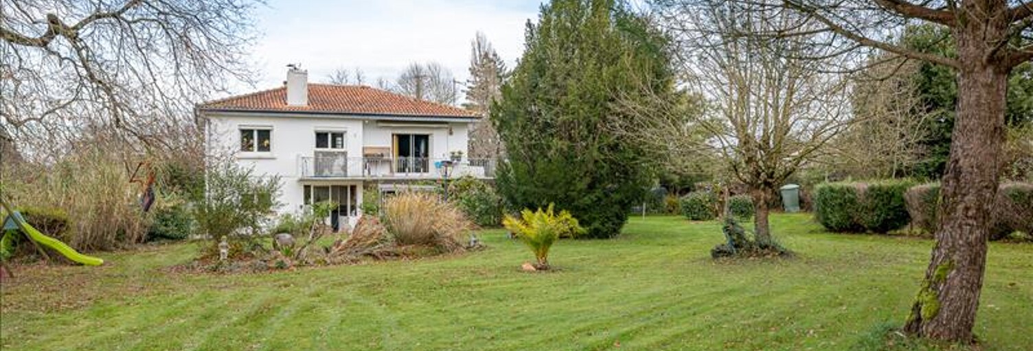 Maison 4 Pièces 116 m² à vendre à Saint-Georges-des-Coteaux (17810)