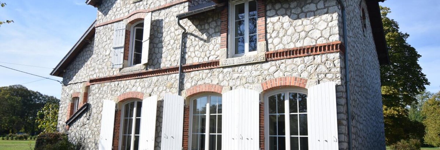 Maison 6 Pièces 176 m² à vendre à Cosne-Cours-sur-Loire (58200)