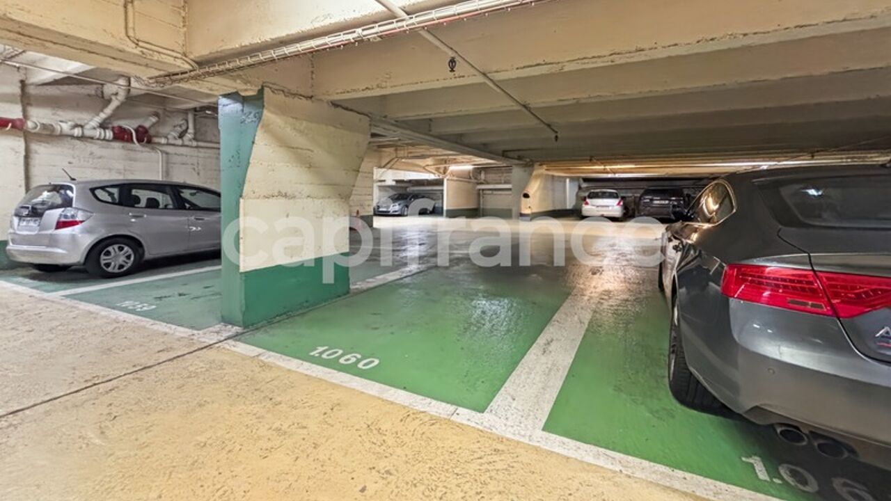 garage  pièces 14 m2 à vendre à Neuilly-sur-Seine (92200)