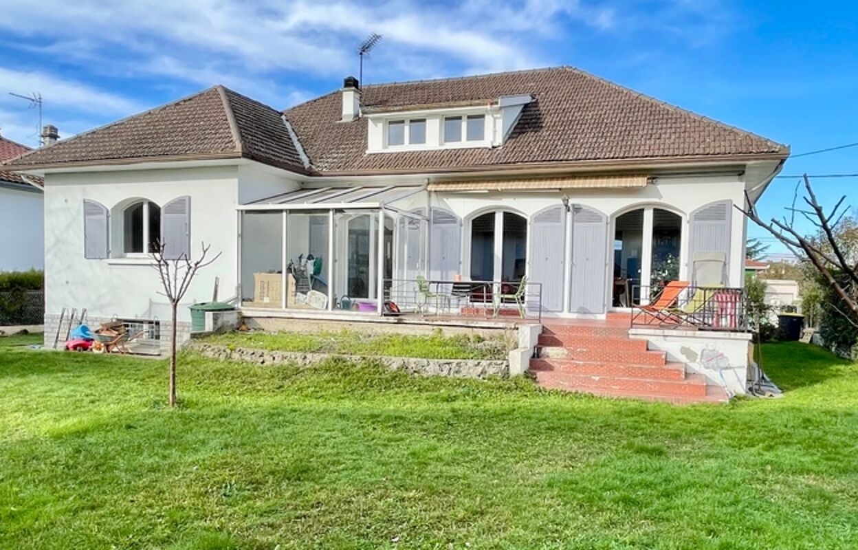 maison 7 pièces 155 m2 à vendre à Laloubère (65310)