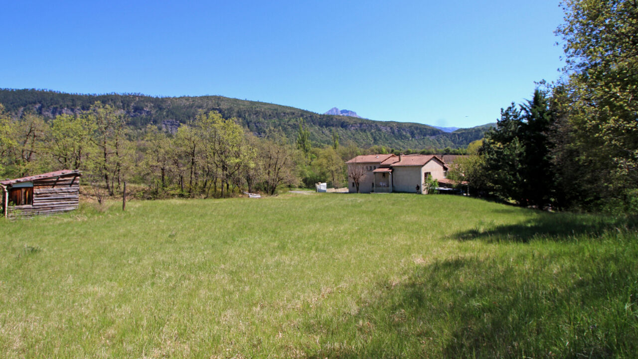 terrain  pièces 897 m2 à vendre à Le Brusquet (04420)