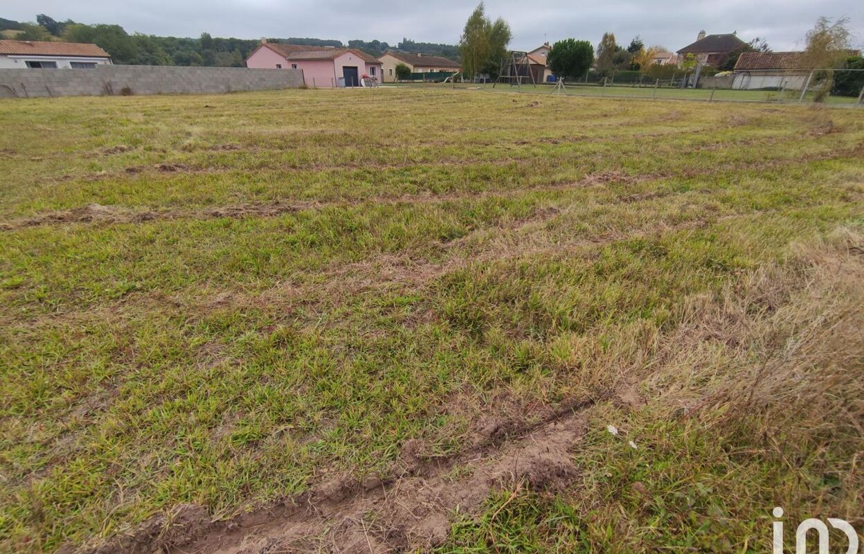 terrain  pièces 1347 m2 à vendre à Civaux (86320)