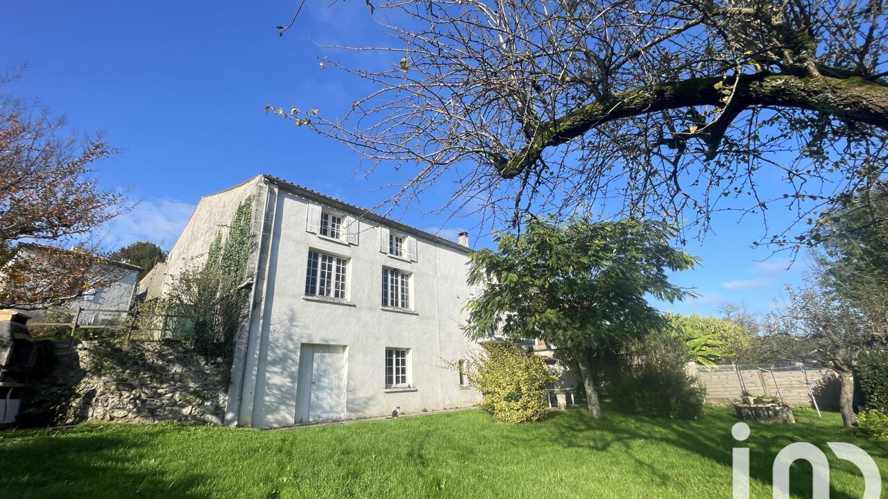 maison 6 pièces 177 m2 à vendre à Saint-Césaire (17770)