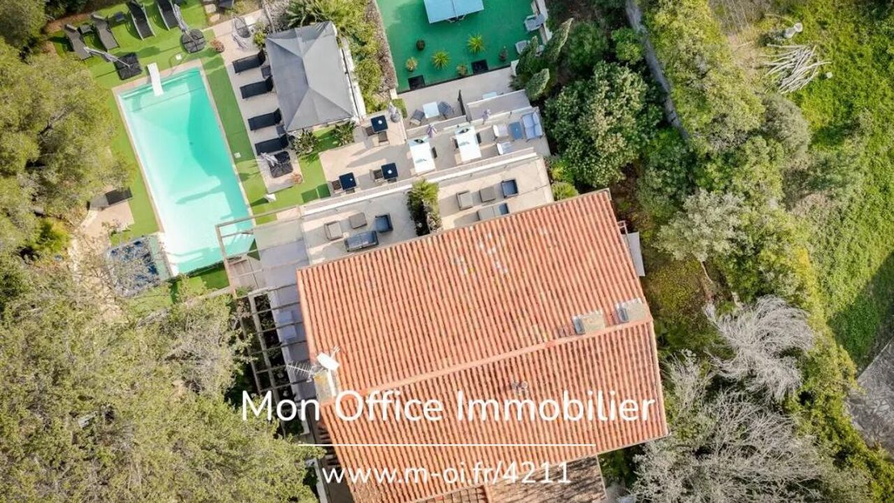 maison 10 pièces 308 m2 à vendre à Fréjus (83600)