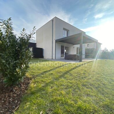 Maison 5 pièces 669000 €