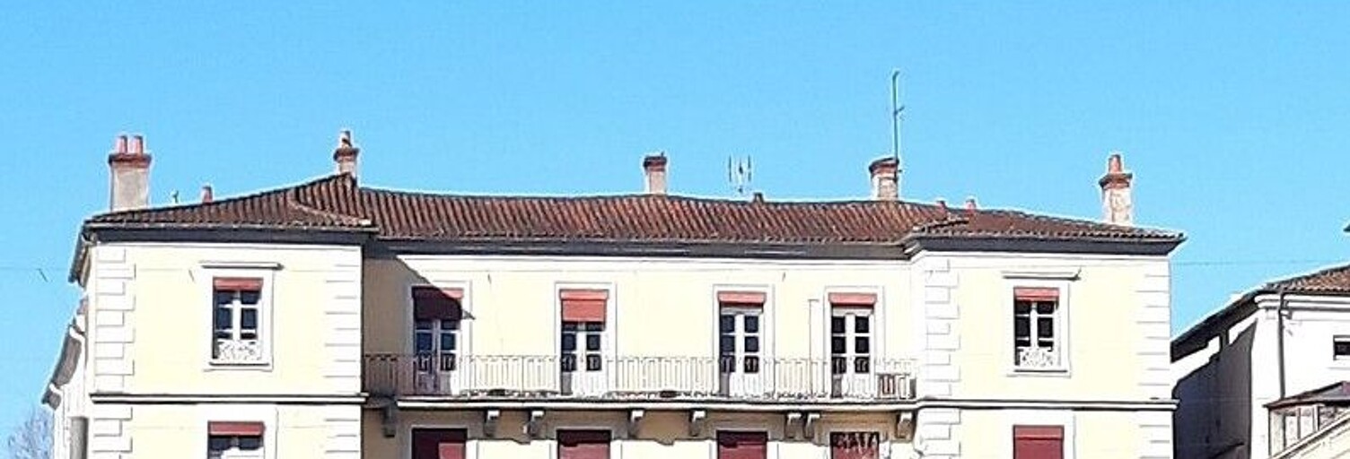 Bureau  323 m² à vendre à Mont-de-Marsan (40000)