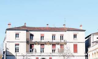 Bureau  323 m² à vendre à Mont-de-Marsan (40000)