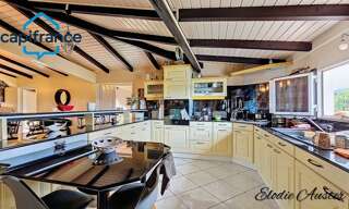 Maison 10 Pièces 267 m² à vendre à Sainte-Rose (97115)