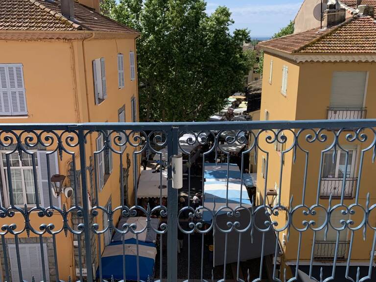 EXCLUSIVITÉ - 4 PIÈCES, 92 m2 Fréjus Centre. — photo 1