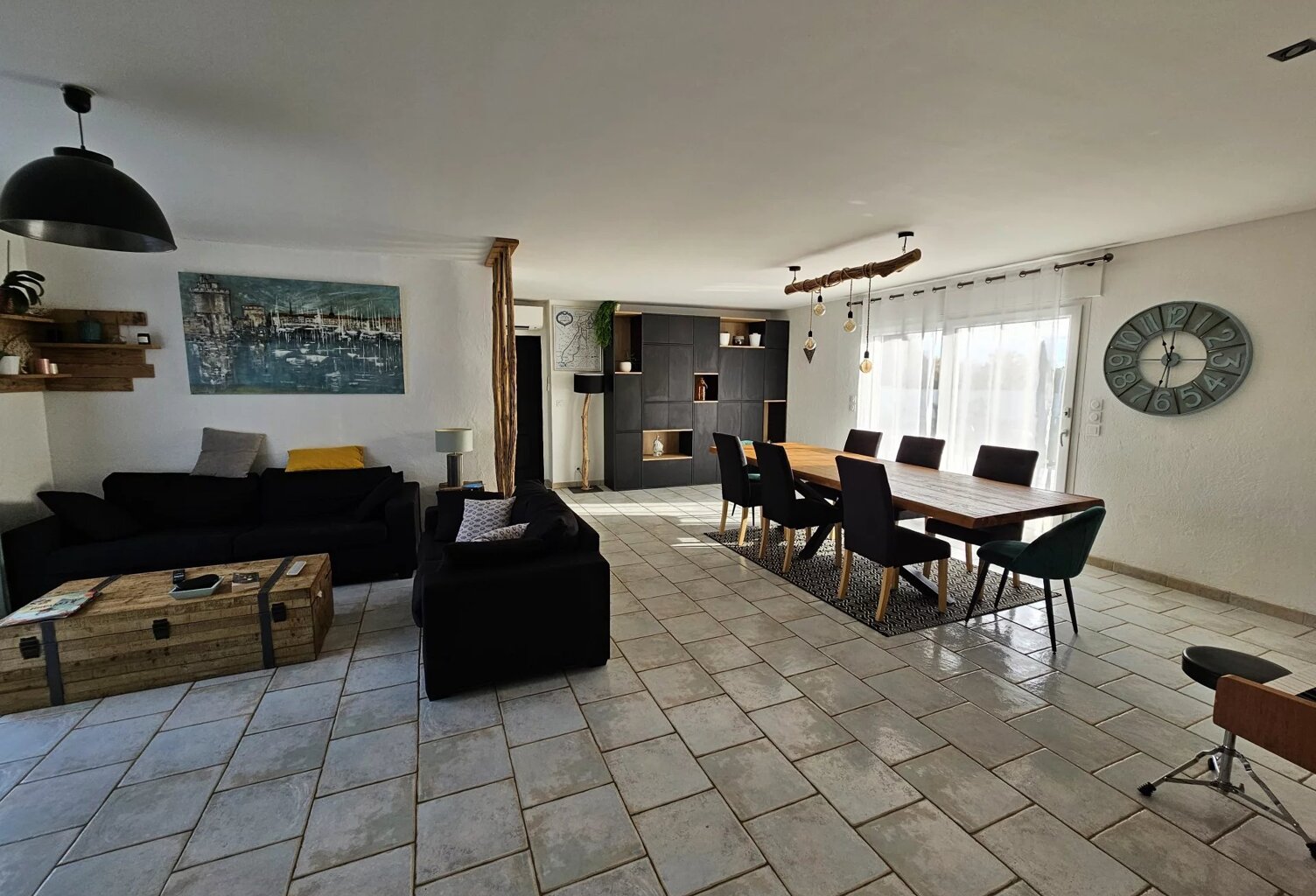 Plain pied de 165m² à deux cent mètres de La Jarrie — photo 1