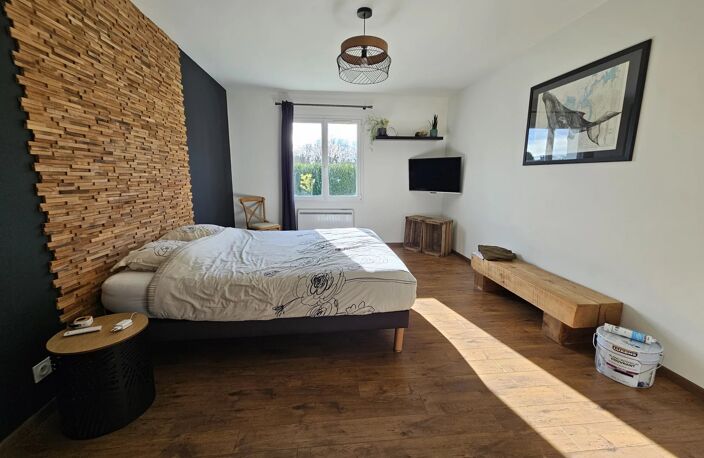Plain pied de 165m² à deux cent mètres de La Jarrie — photo 2