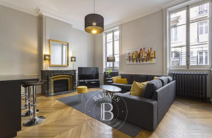 Lyon 2 - AINAY - Appartement bourgeois de 106,03m²  - 2 Chambres — photo 3