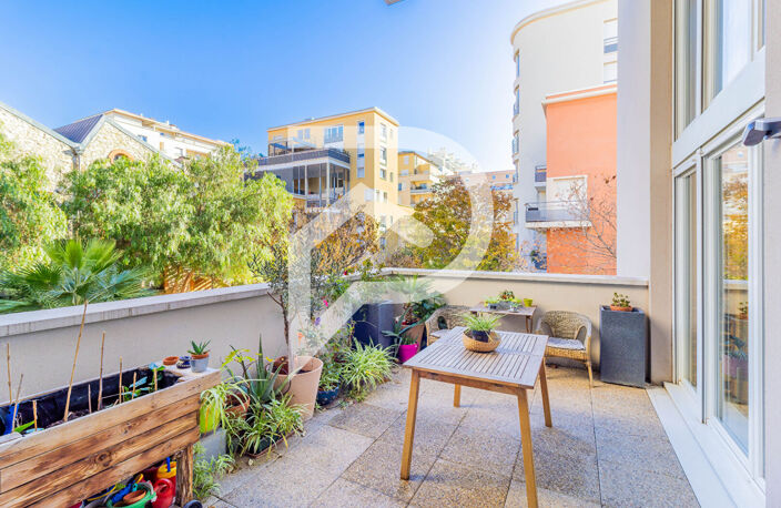 Sublime Appartement Marseille T4 96m2 + Terrasse 22m2 + 2 places de Parking en sus — photo 3