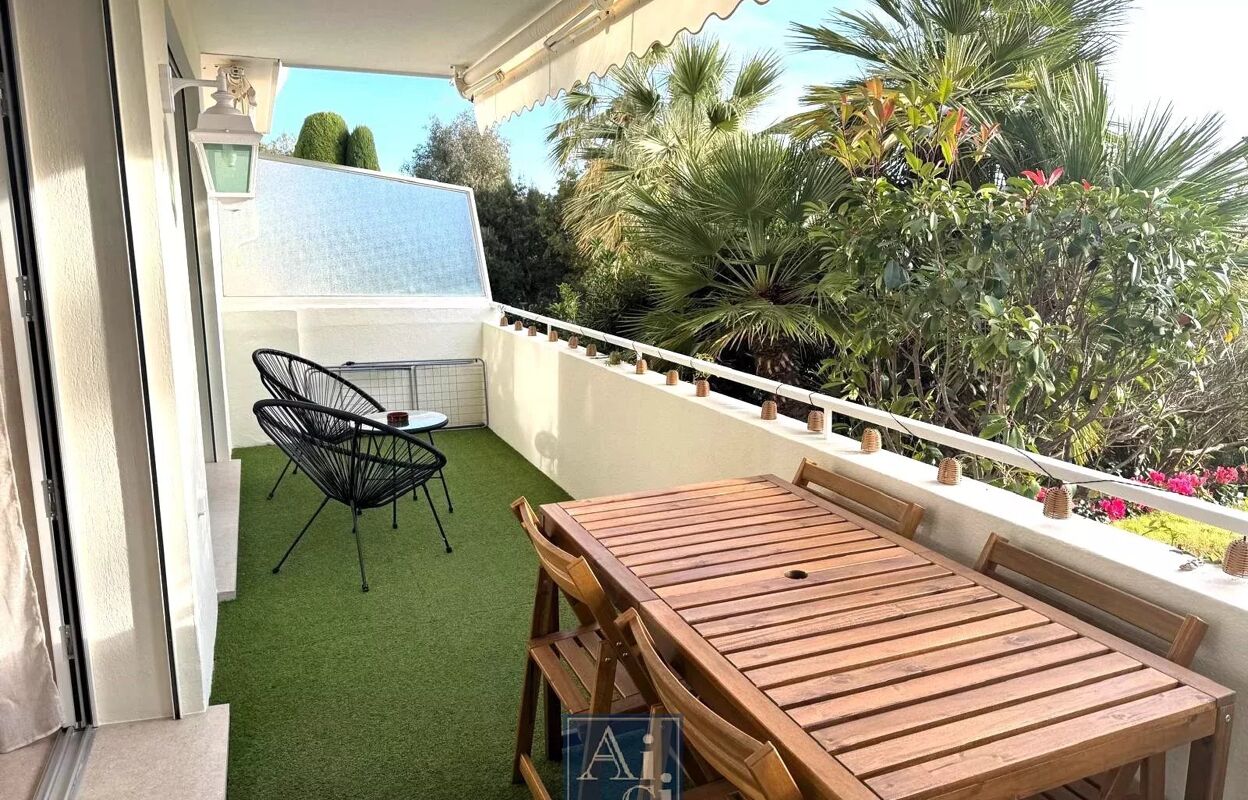 appartement 2 pièces 53 m2 à vendre à Cannes (06400)