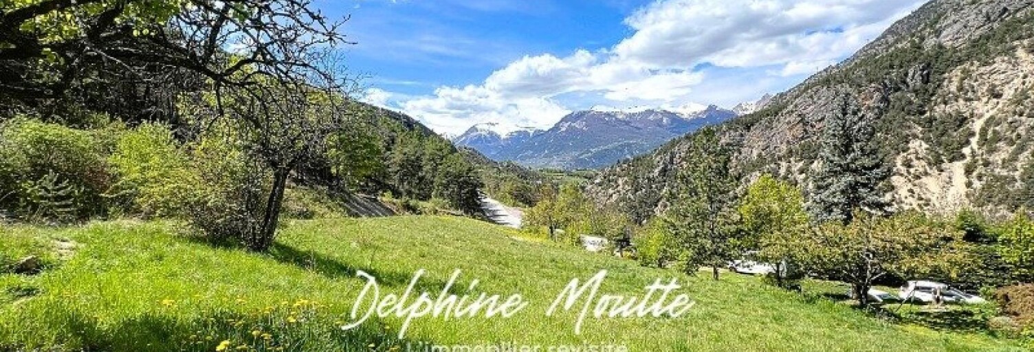 Terrain  1296 m² à vendre à Guillestre (05600)