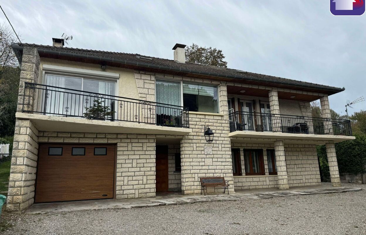 maison 9 pièces 223 m2 à vendre à Foix (09000)