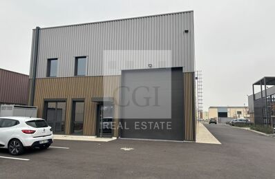 location commerce 4 050 € CC /mois à proximité de Sathonay-Camp (69580)