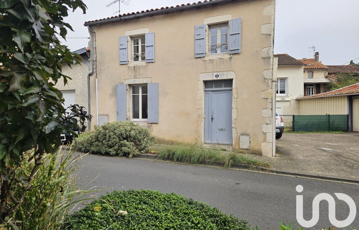 maison 2 pièces 48 m2 à vendre à Ruffec (16700)