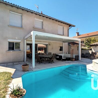 Maison 6 pièces 379000 €