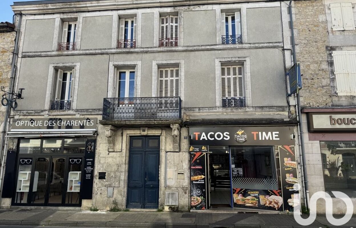 immeuble  pièces 400 m2 à vendre à Chasseneuil-sur-Bonnieure (16260)